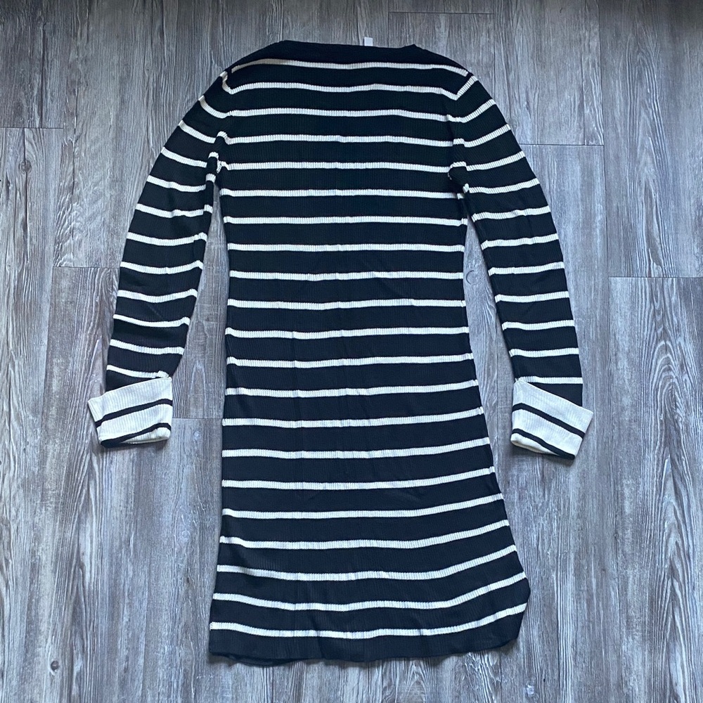 CAARA Black and Cream Striped L/S Dress Women’s Size M NWT Preppy Casual Warm - Picture 2 of 7